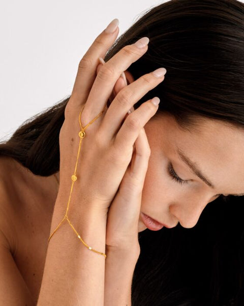 Aphira Hand Chain
