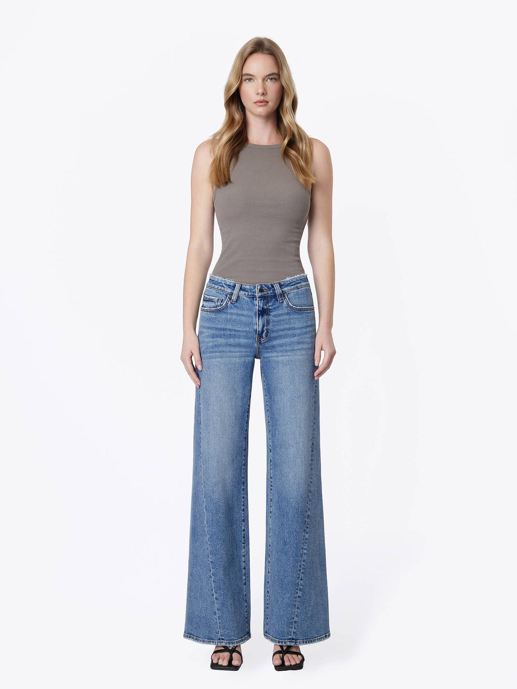 MID RISE DISTRESSED WAISTBAND TWISTED WIDE JEANS F9197