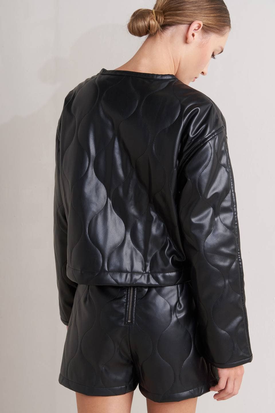 A quilted faux leather jacket - FJ1308
