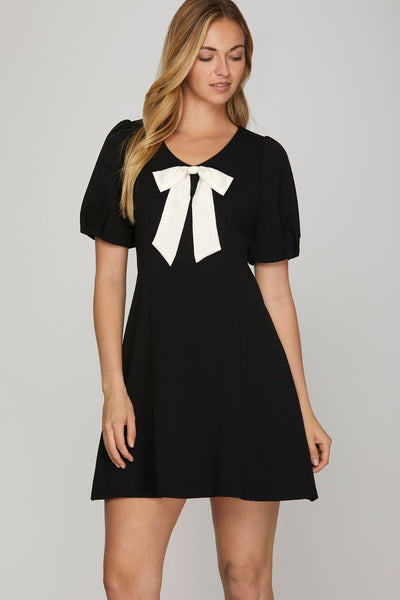 BLACK SHORT SLEEVE HEAVY KNIT V NECK MINI