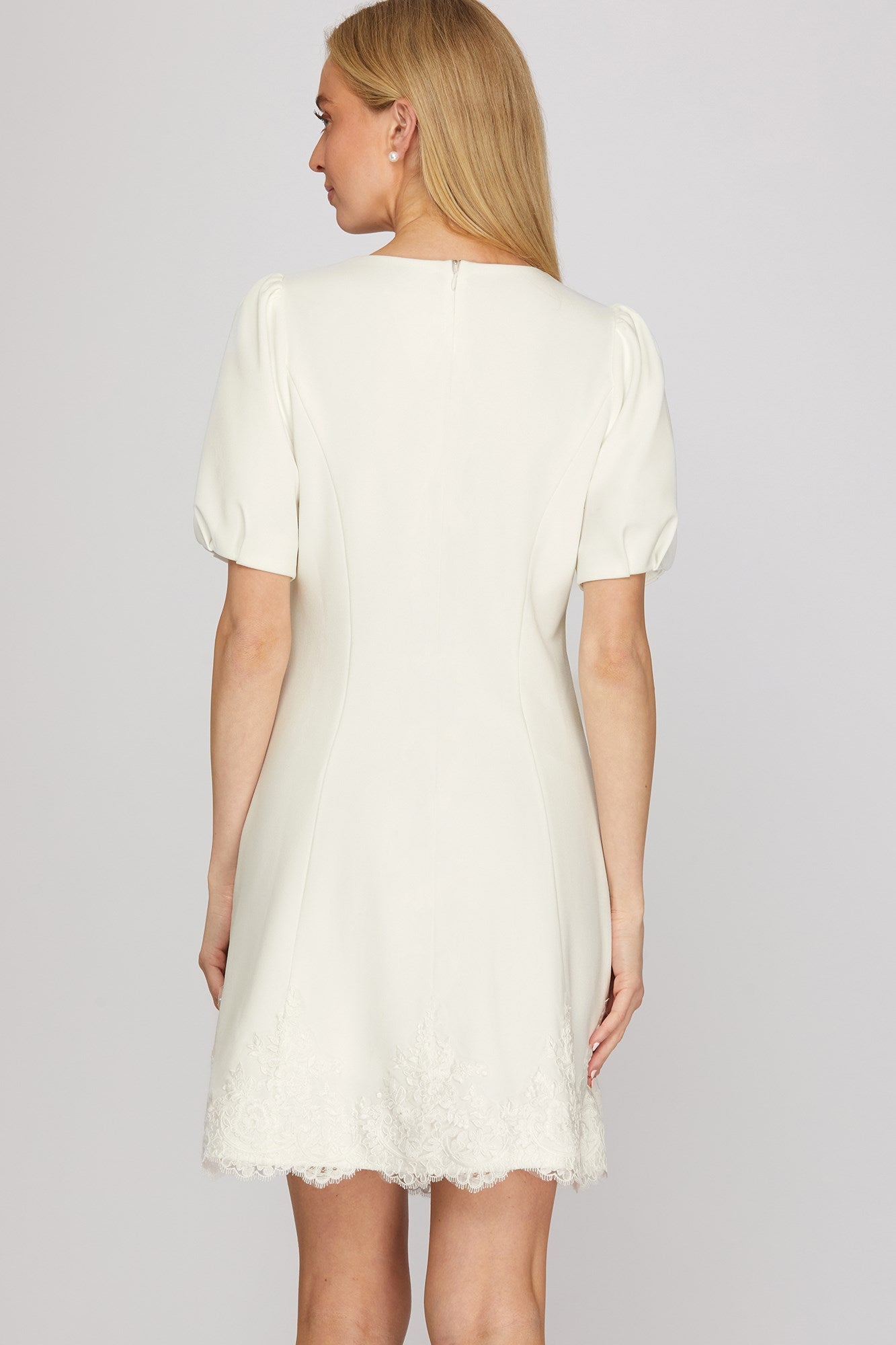 WHITE SHORT SLEEVE HEAVY KNIT V NECK MINI DRESS