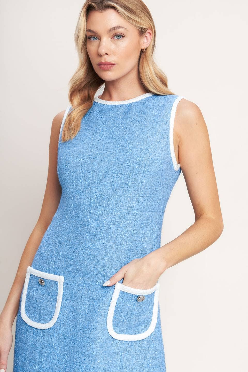 A solid woven mini dress - ID23498