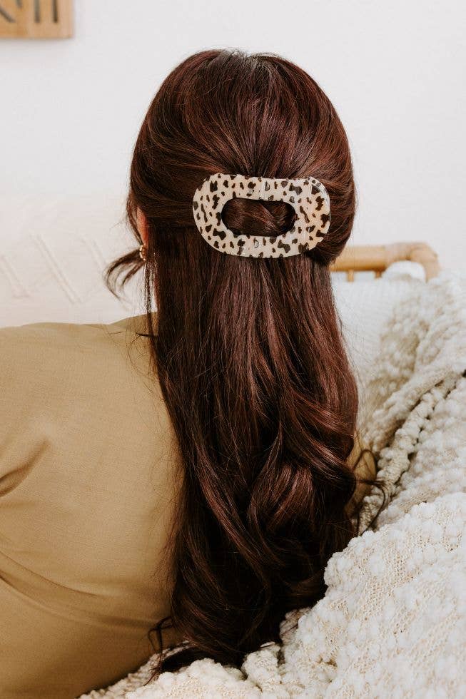 Round Flat Hair Clip | Large | Blonde Tortoise - Little Jill & Co.