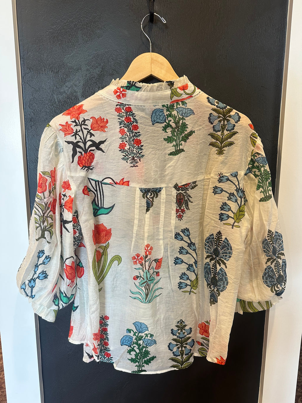 Printed Floral Top Balloon Sleeves