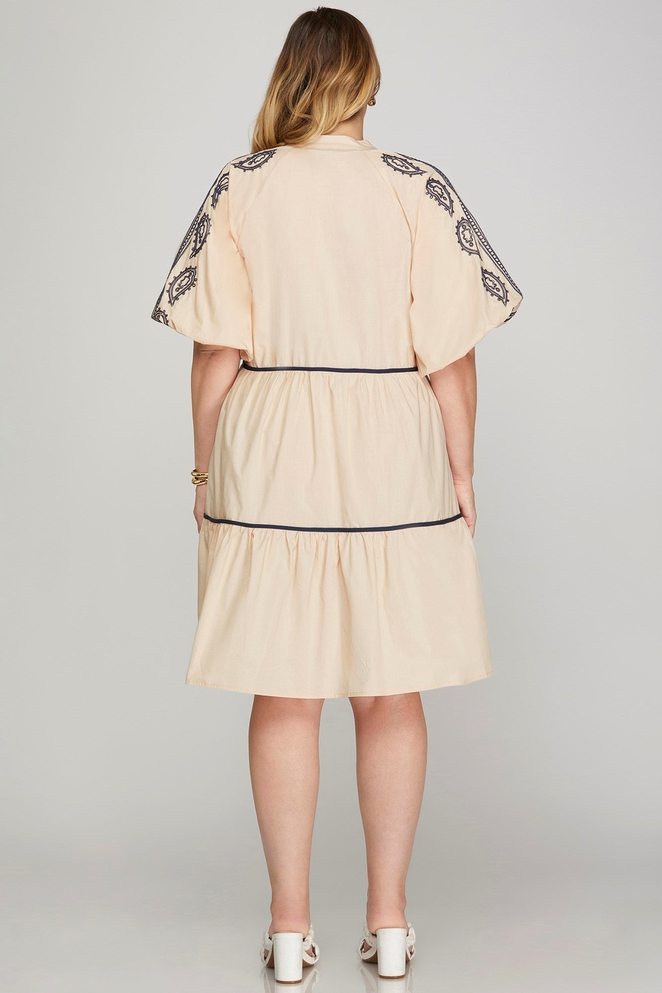 PLUS - BUBBLE SLEEVE EMBROIDERED SIDE POCKET MINI DRESS