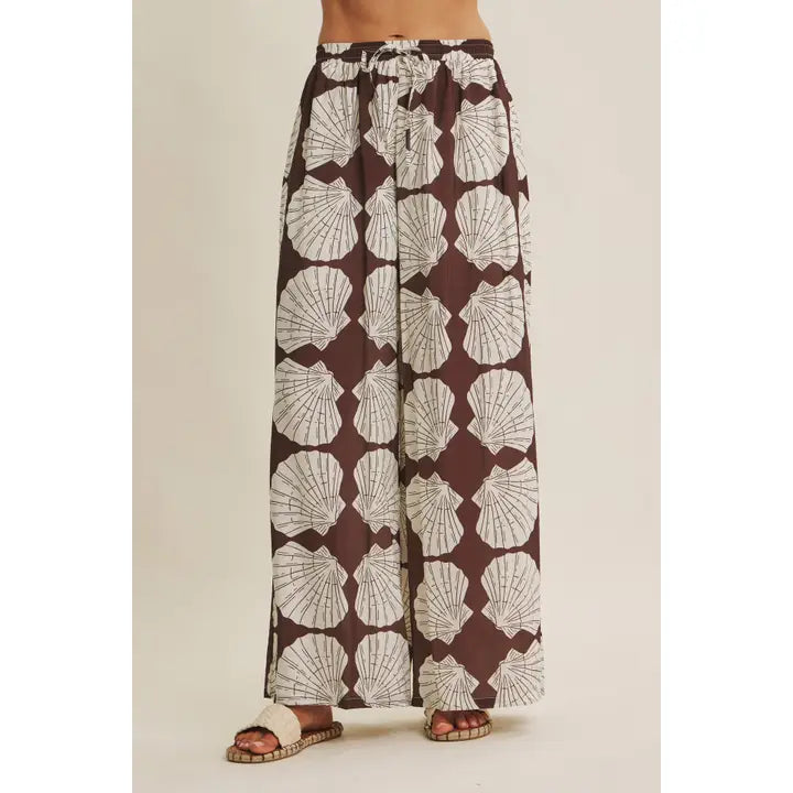 Coastal Breeze Earthy Aesthetic Seashell Print Wide-Leg Pant