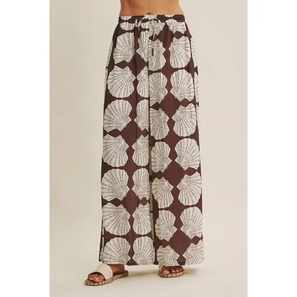 Coastal Breeze Earthy Aesthetic Seashell Print Wide-Leg Pant